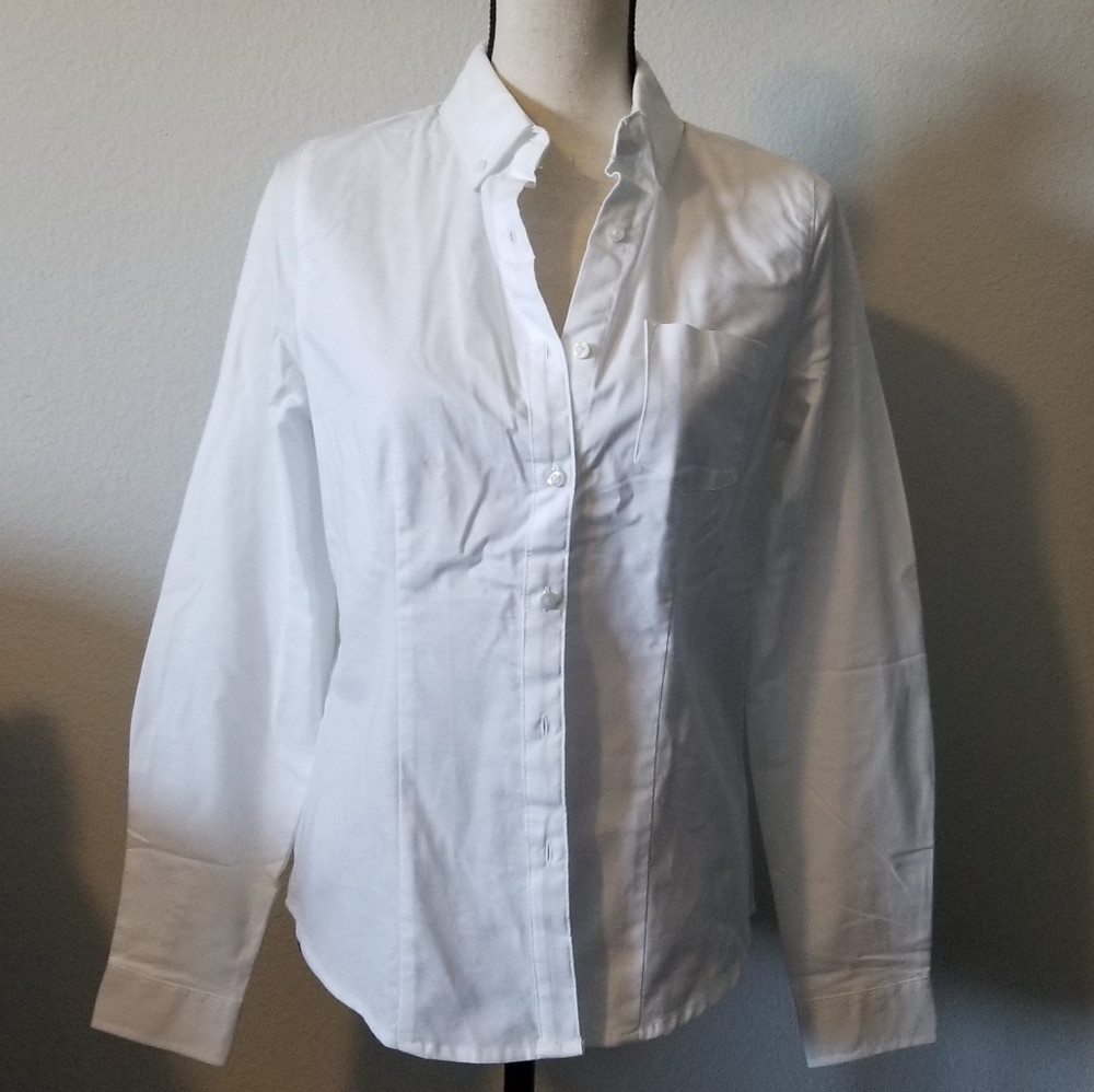 White button down oxford shirt.